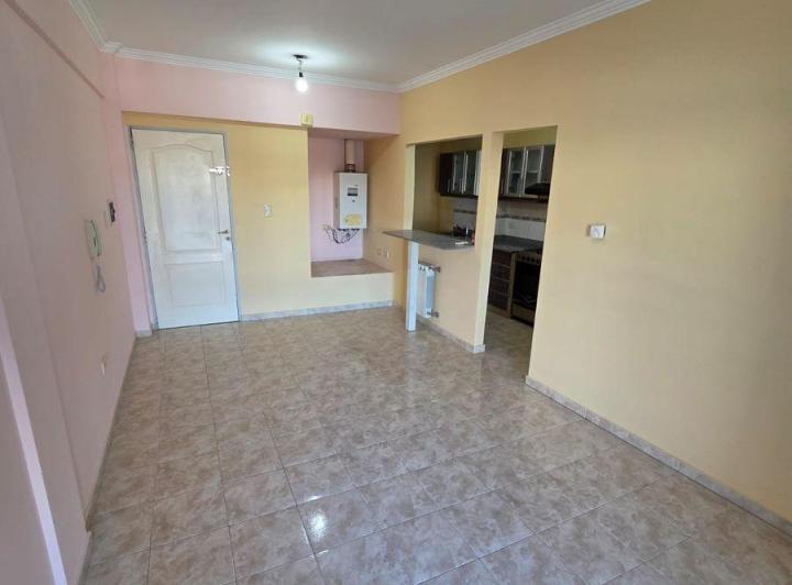 Departamento 1 dormitorio c/balcon Zelarrayan 1176 4