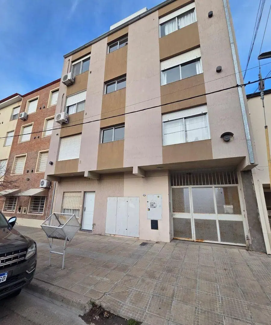 Departamento 1 dormitorio al frente 3