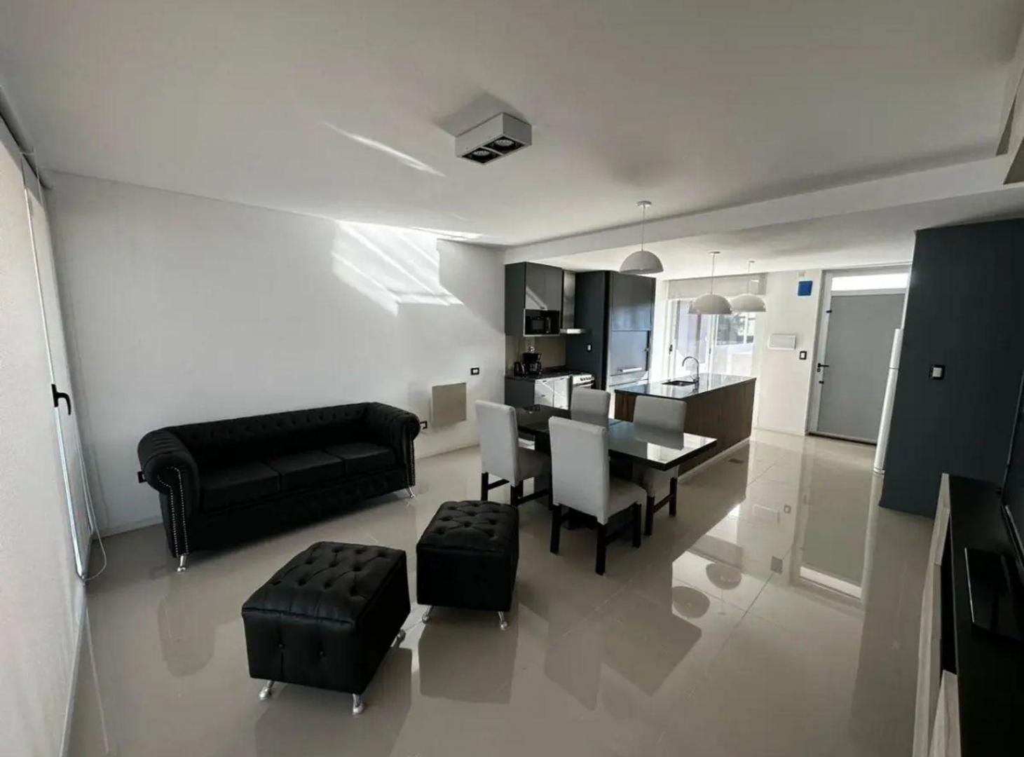Foto de Departamento En Alquiler Monte Hermoso 2 Dorm Pileta Climatizada Y, imagen 2