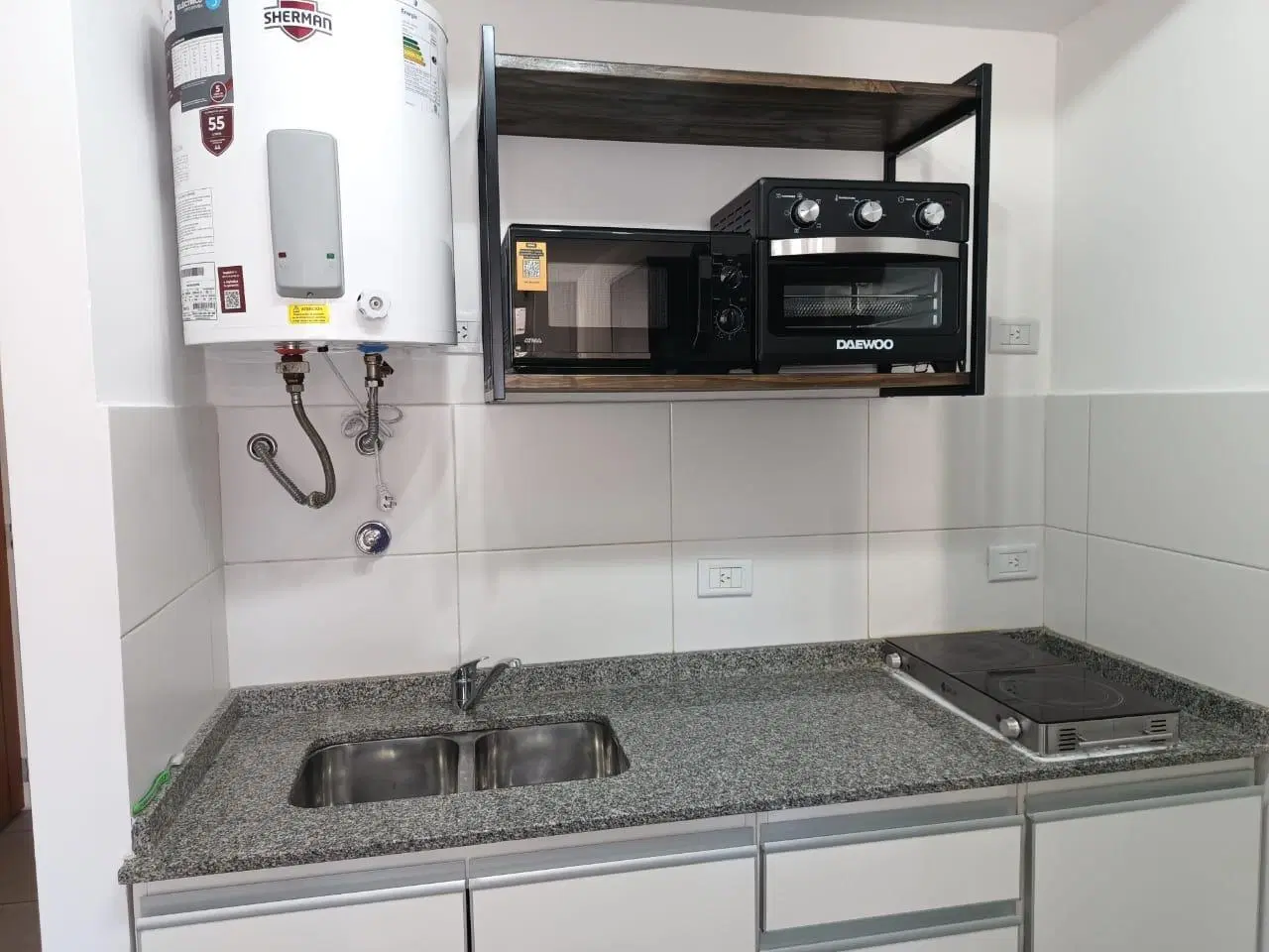 Moderno monoambiente con balcón temporario en Monserrat 5