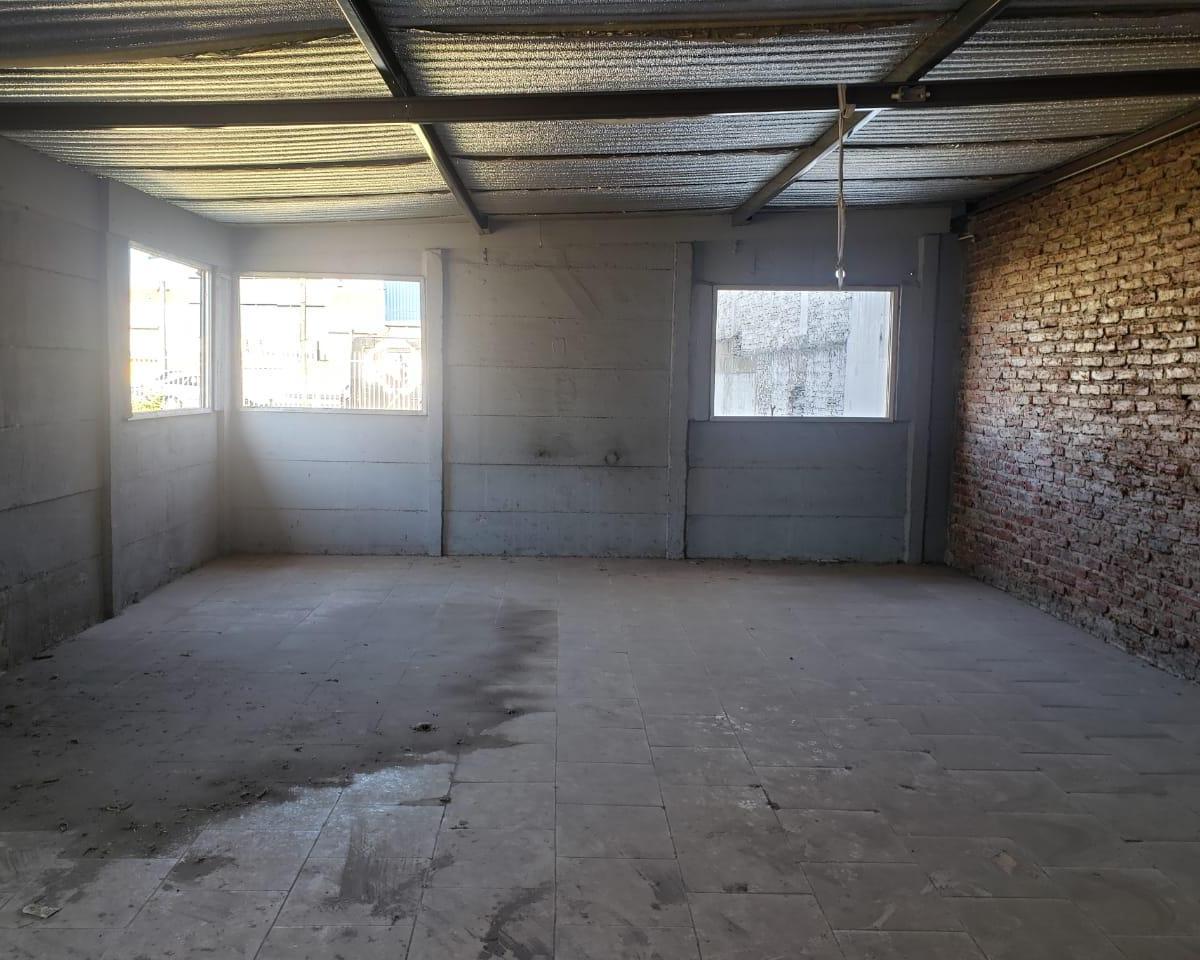 LOTE DE TERRENO C/ DESTINO COMERCIAL