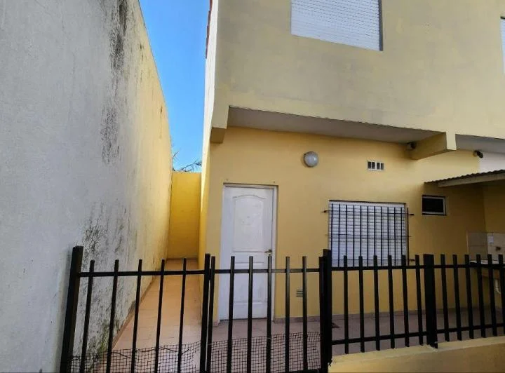 DUPLEX 3 AMB. C/COCHERA 2