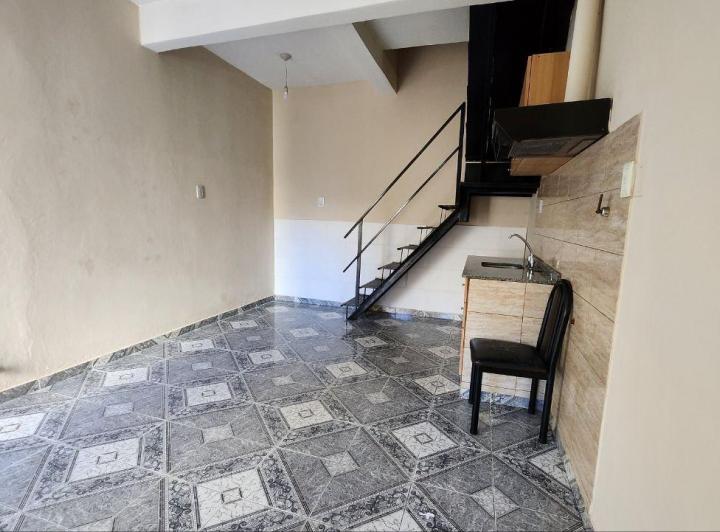 DUPLEX 3 AMB. C/COCHERA 5