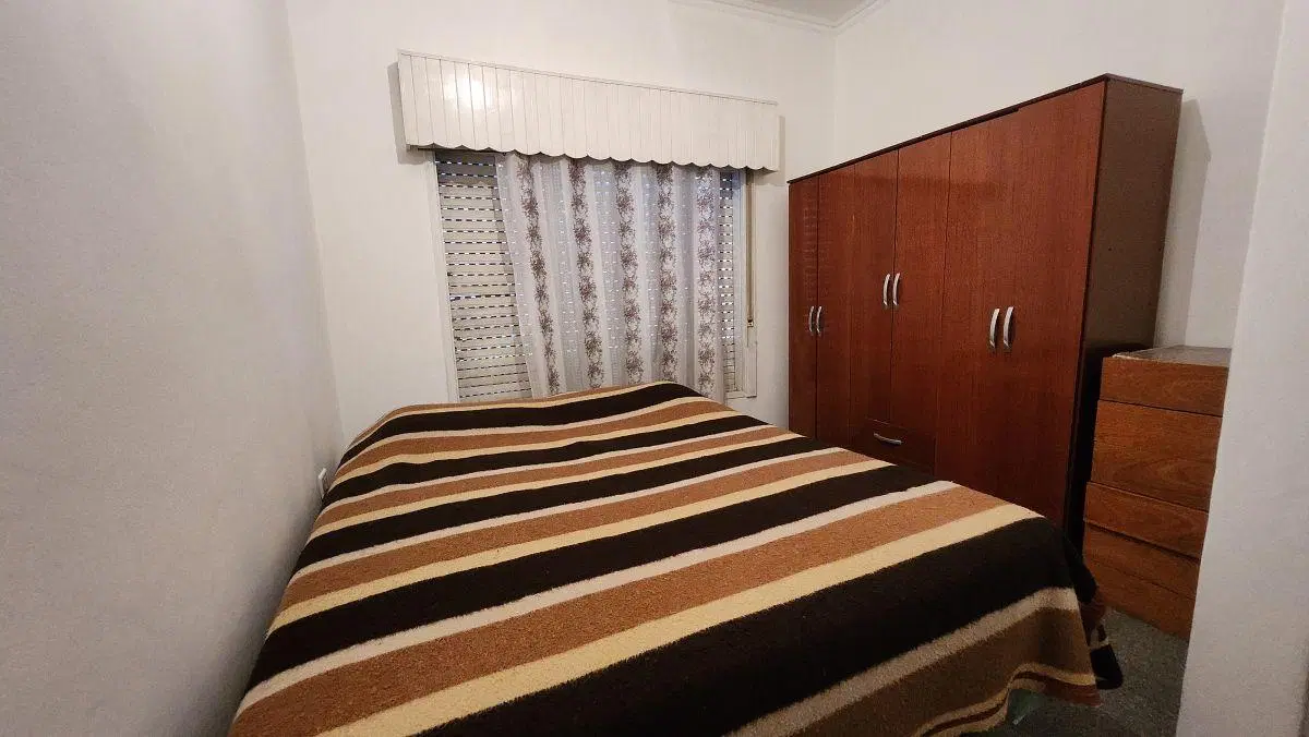 CASA 3 AMB. C/ TERRENO LIBRE 4