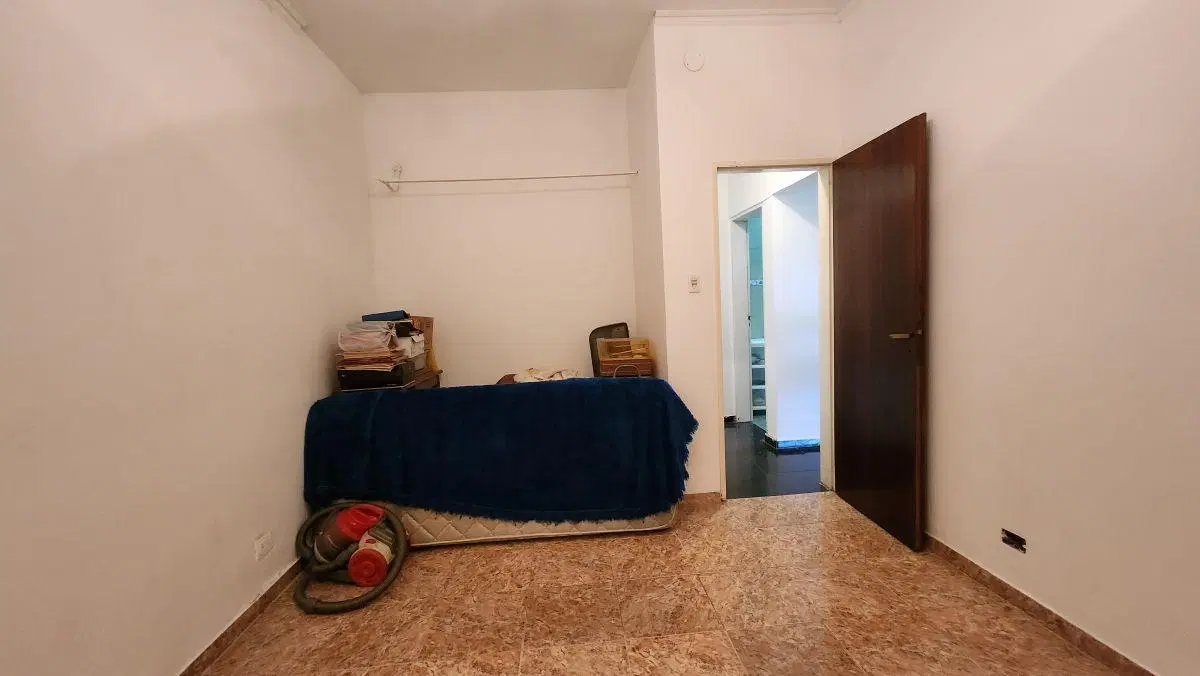 CASA 3 AMB. C/ TERRENO LIBRE 4