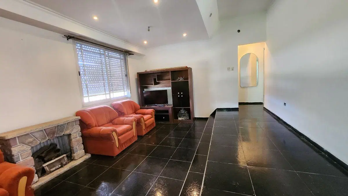 CASA 3 AMB. C/ TERRENO LIBRE 3