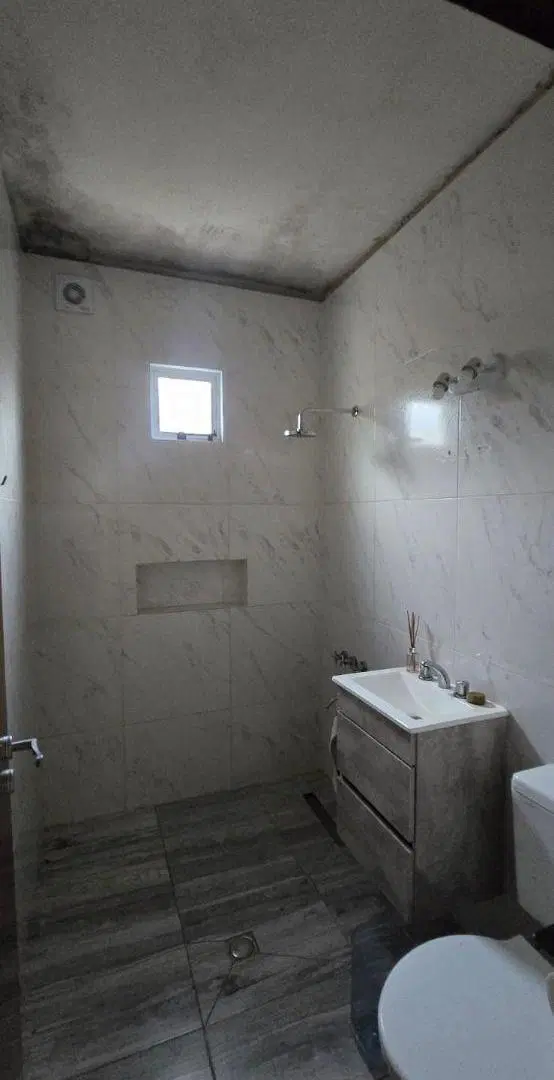 CASA 3 AMB. C/ TERRENO Y PILETA 2