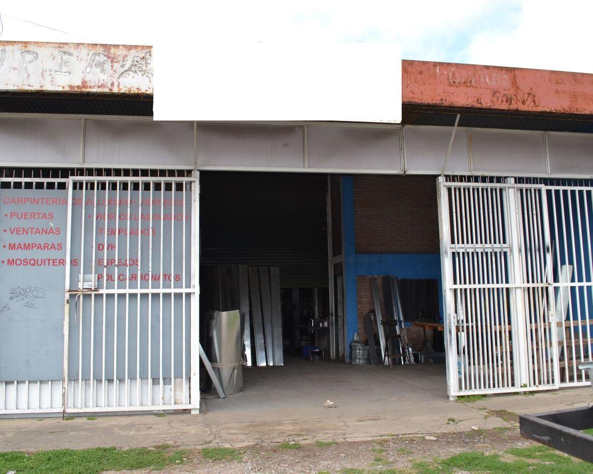 Venta de Galpón en Villa Elvira, La Plata 80 Entre 5 y 6 3