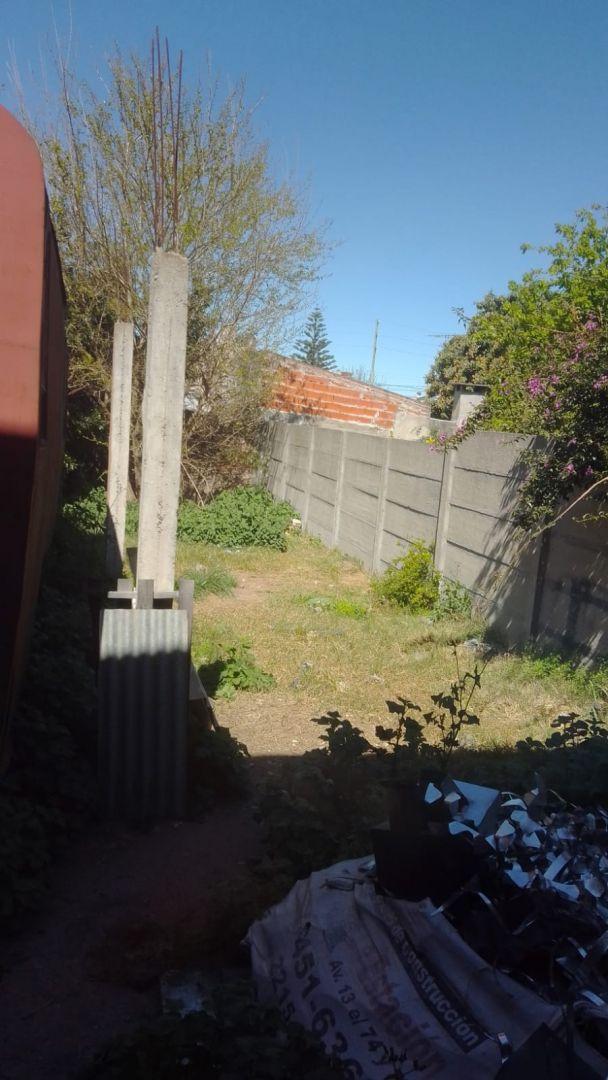 Venta de Galpón en Villa Elvira, La Plata 80 Entre 5 y 6 2