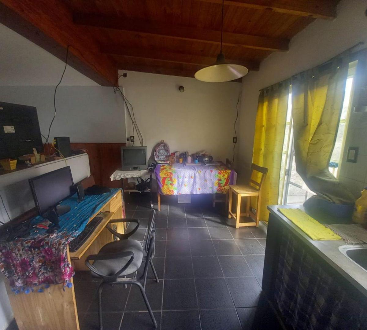 Foto de Venta de Duplex 3 DORMITORIOS en Tolosa, La Plata, imagen 2