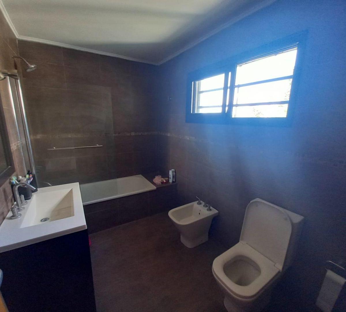 Foto de Casa 3 Dormitorios en Melchor Romero 167 E 41 y 42 La Plata, imagen 3