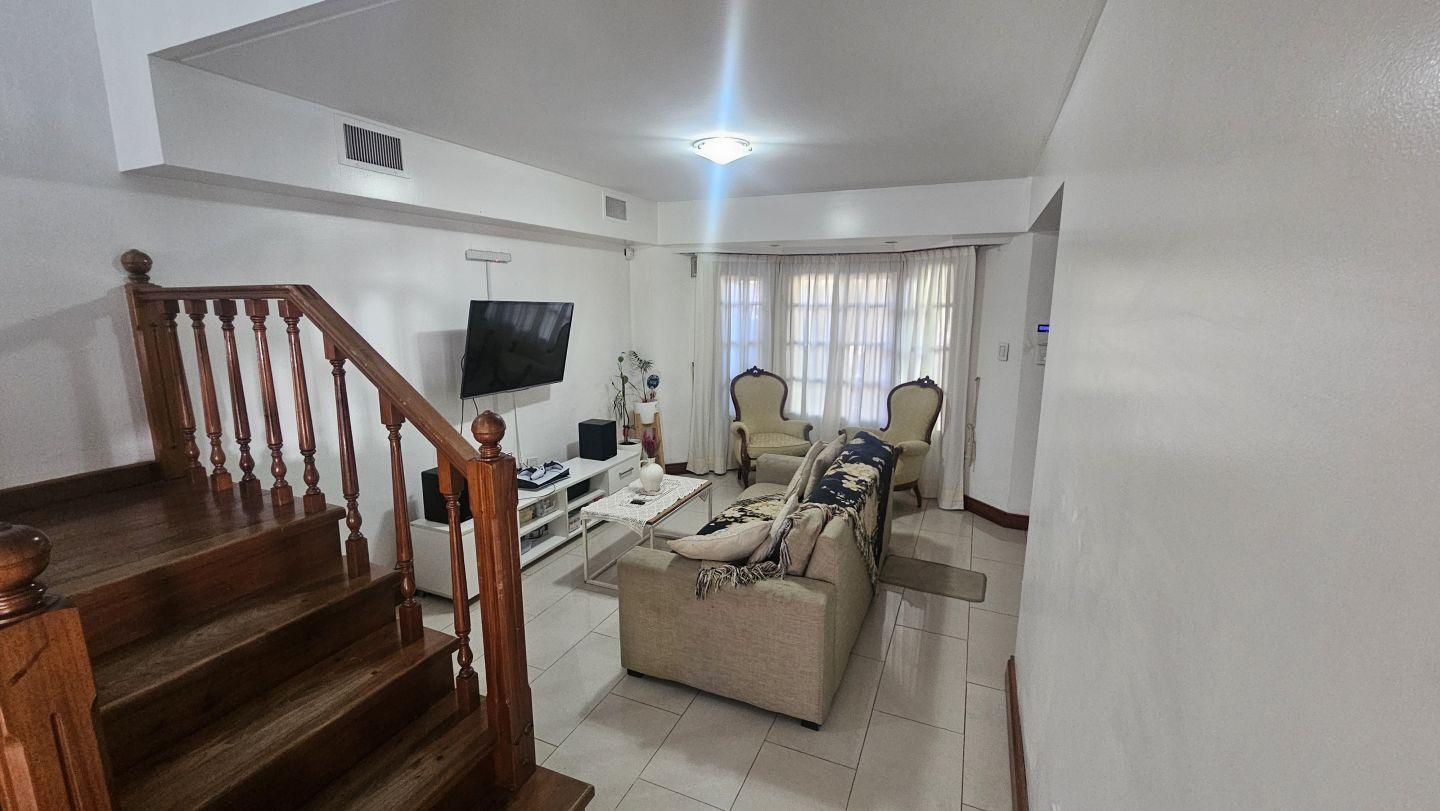 Foto de Venta de Casa 3 Dormitorios, La Plata, imagen 3