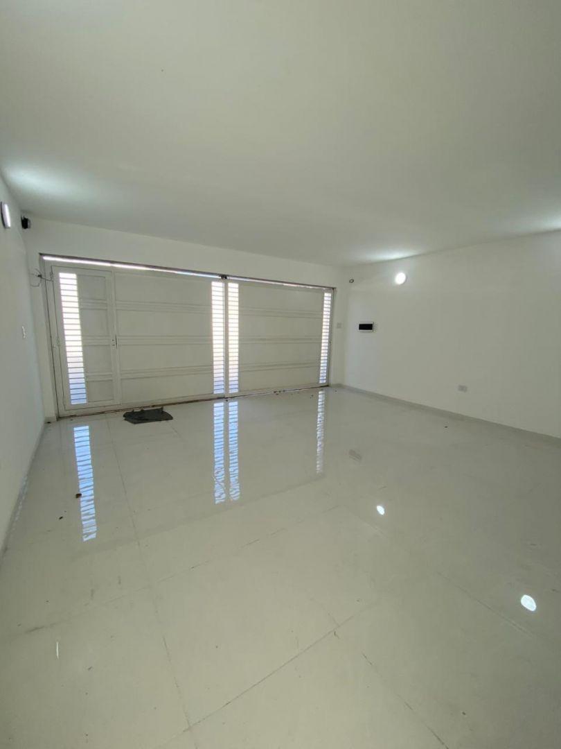 Venta de Casa de 3 Dormitorios en La Plata