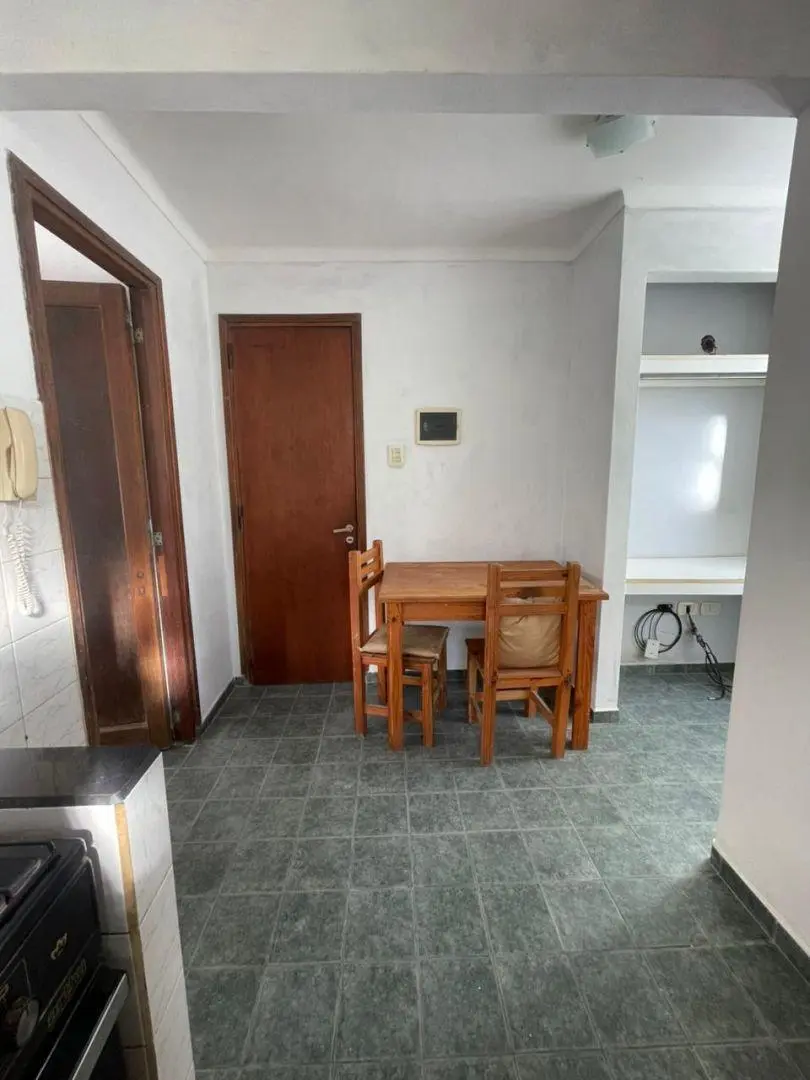 Alquiler de Departamento 1 Dormitorio, La Plata 3