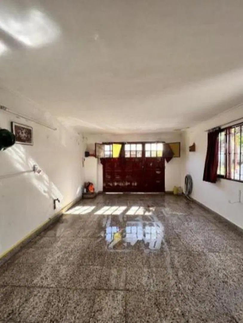Venta de Casa de 3 dormitorios, en La Plata 8