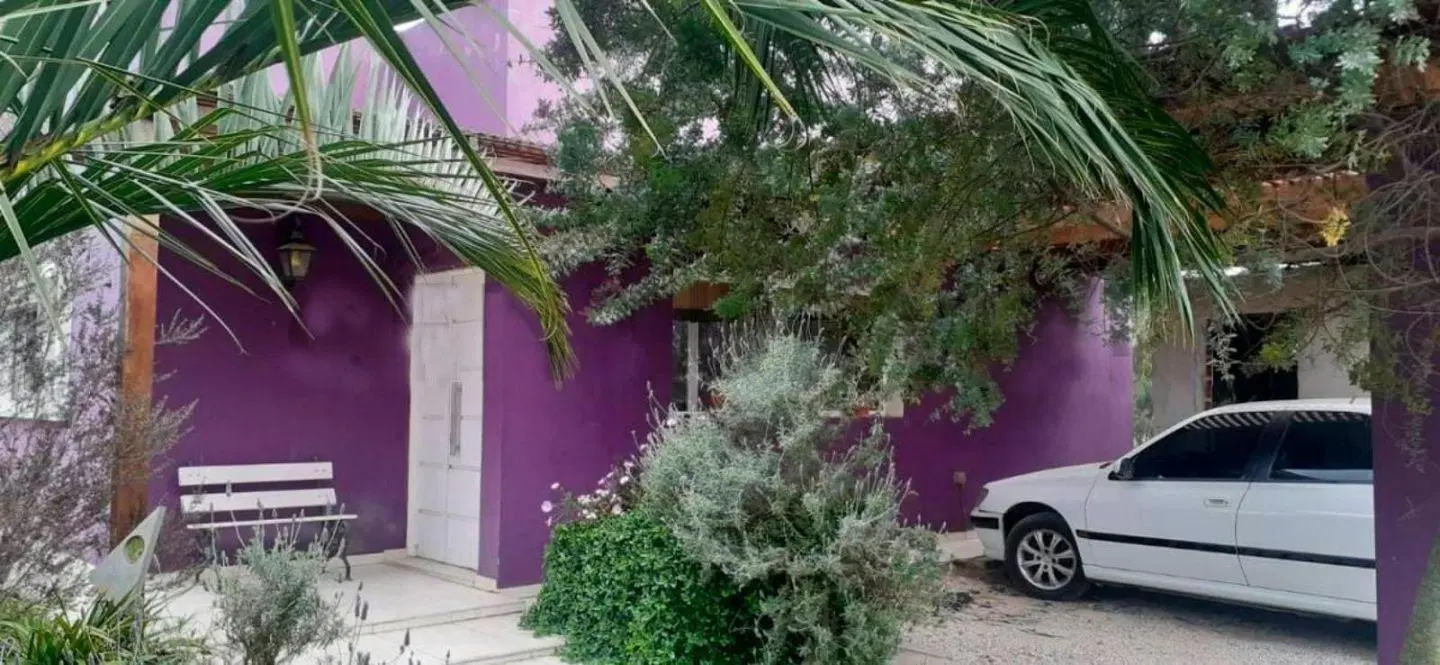 Alquiler de Casa de 3 Dormitorios, en Los Hornos 4
