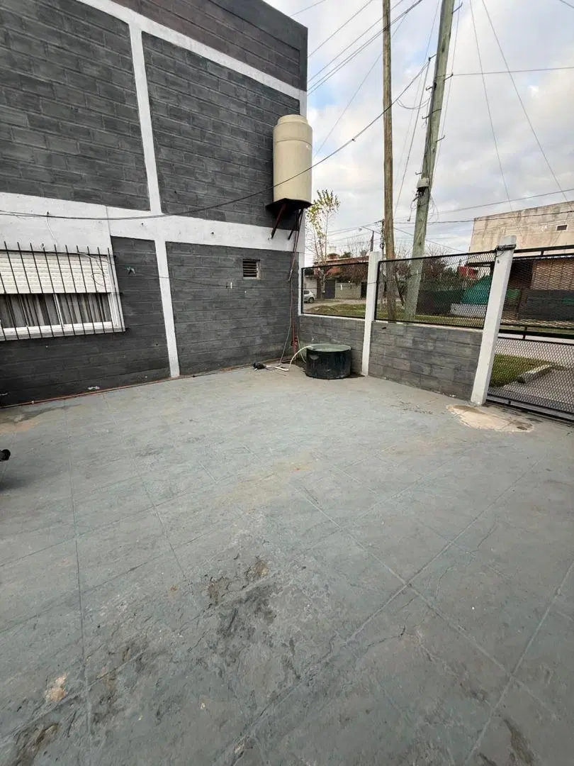 Casa 0 ambientes 3 dormitorios. | calle 116 4