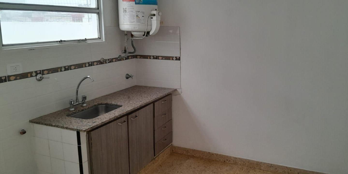 Foto de Venta de Departamento de 2 Dormitorios, en La Plata, imagen 5
