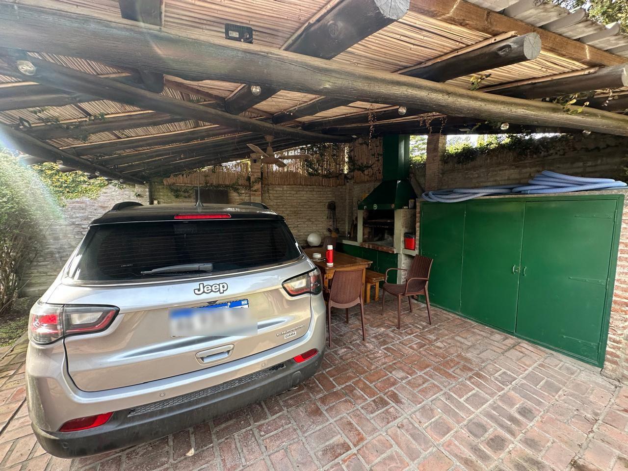 Foto de Venta de Casa de 3 Dormitorios, con parque y pileta en City Bell., imagen 4