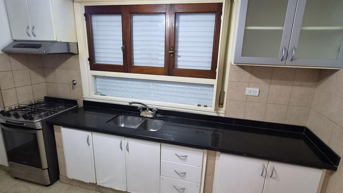 Foto de Alquiler Casa 3 dormitorios en Meridiano V, La Plata., imagen 3
