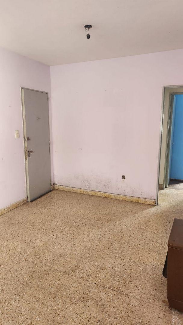 Foto de Venta de Departamento en Diagonal 79 y 56 de 2 Dormitorios a REFACCIONAR, imagen 2
