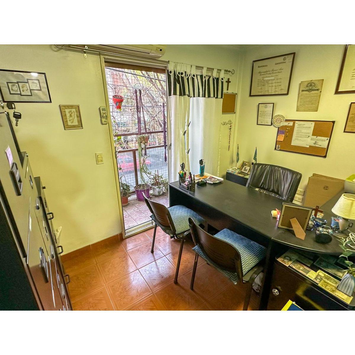 Departamento Monoambiente en Morón 3