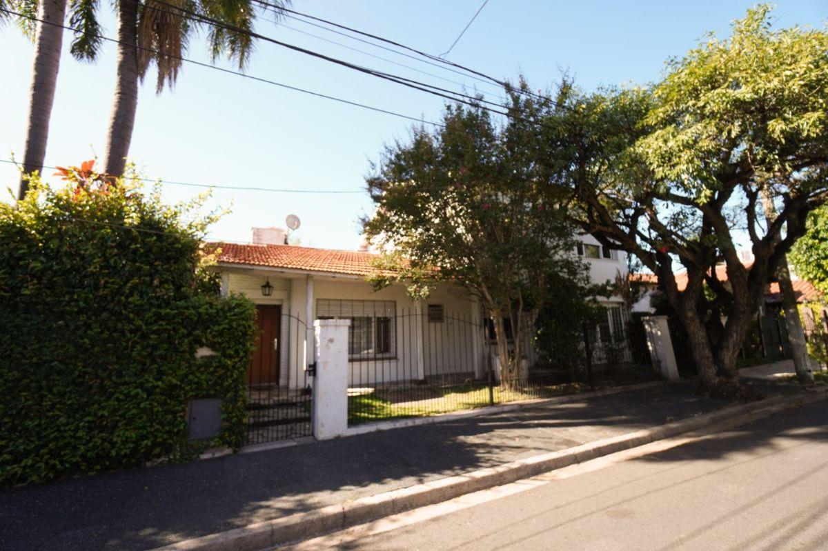Casa en venta c/ cochera en Ciudad Jardín Lomas del Palomar
