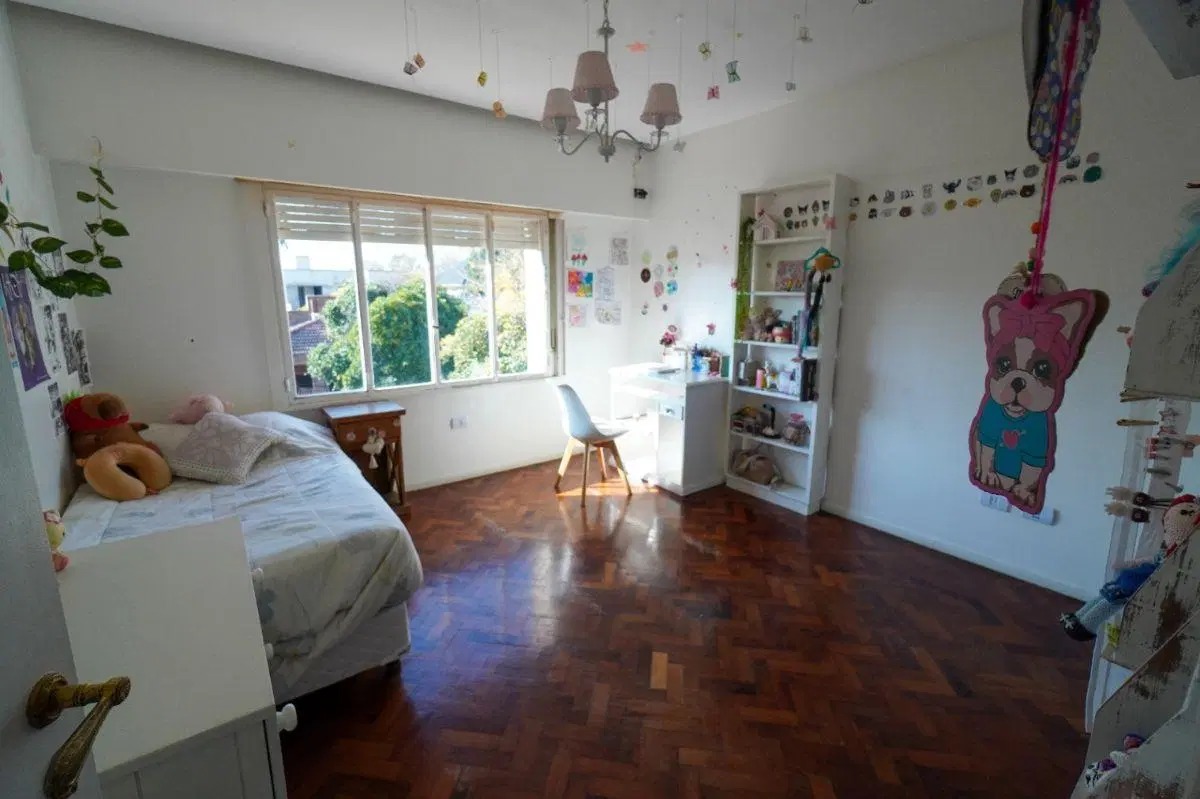 Casa en venta c/ cochera en El Palomar 3
