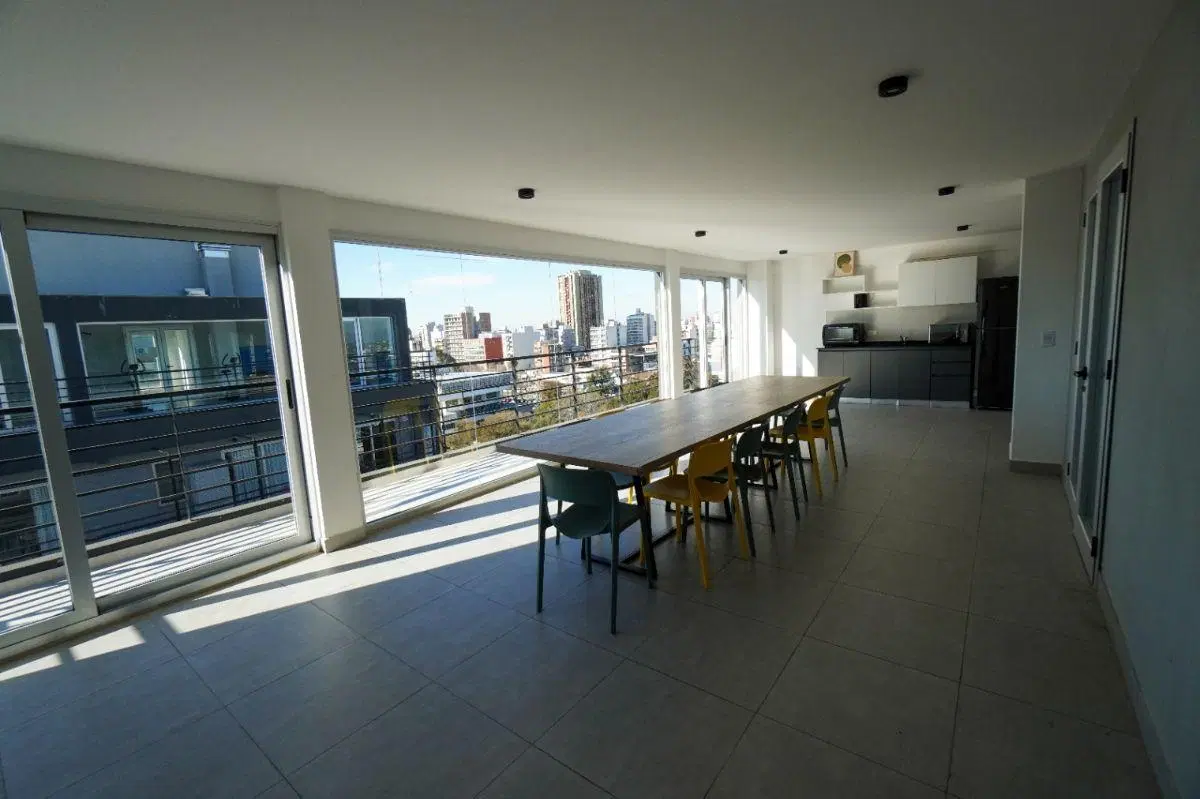 Departamento en venta en Caseros 8