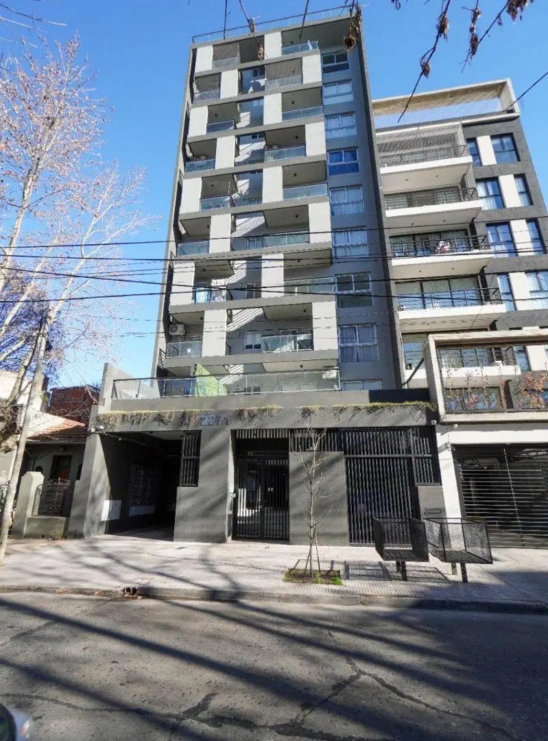 Departamento en venta en Caseros 1