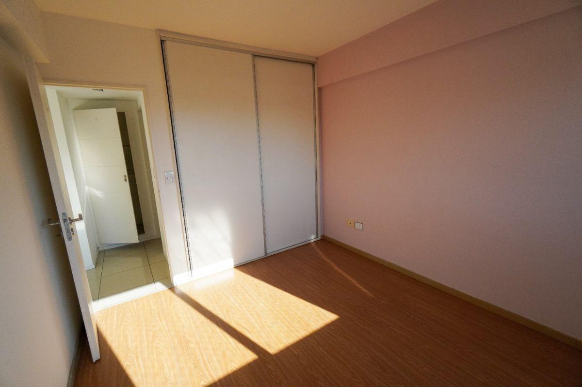 Foto de Departamento en alquiler en Haedo, imagen 3