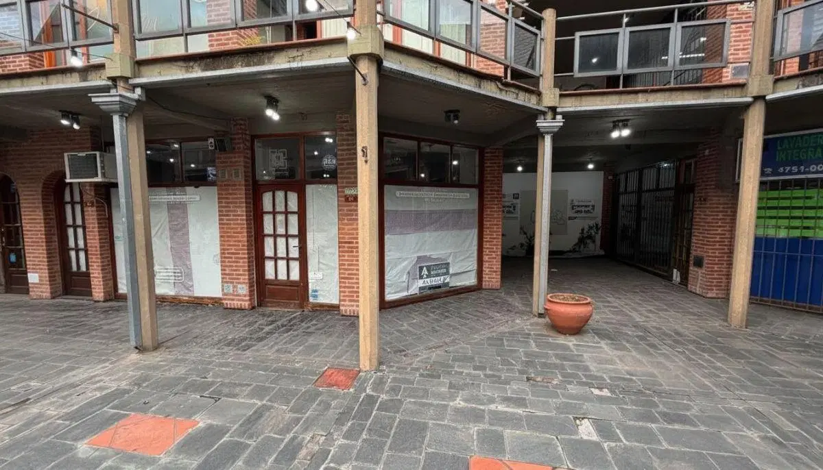 Local comercial en alquiler ubicado en Ciudad Jardín Lomas del Palomar 5
