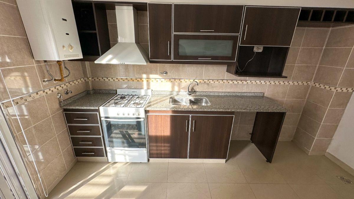 Foto de Departamento en alquiler en Caseros, imagen 2