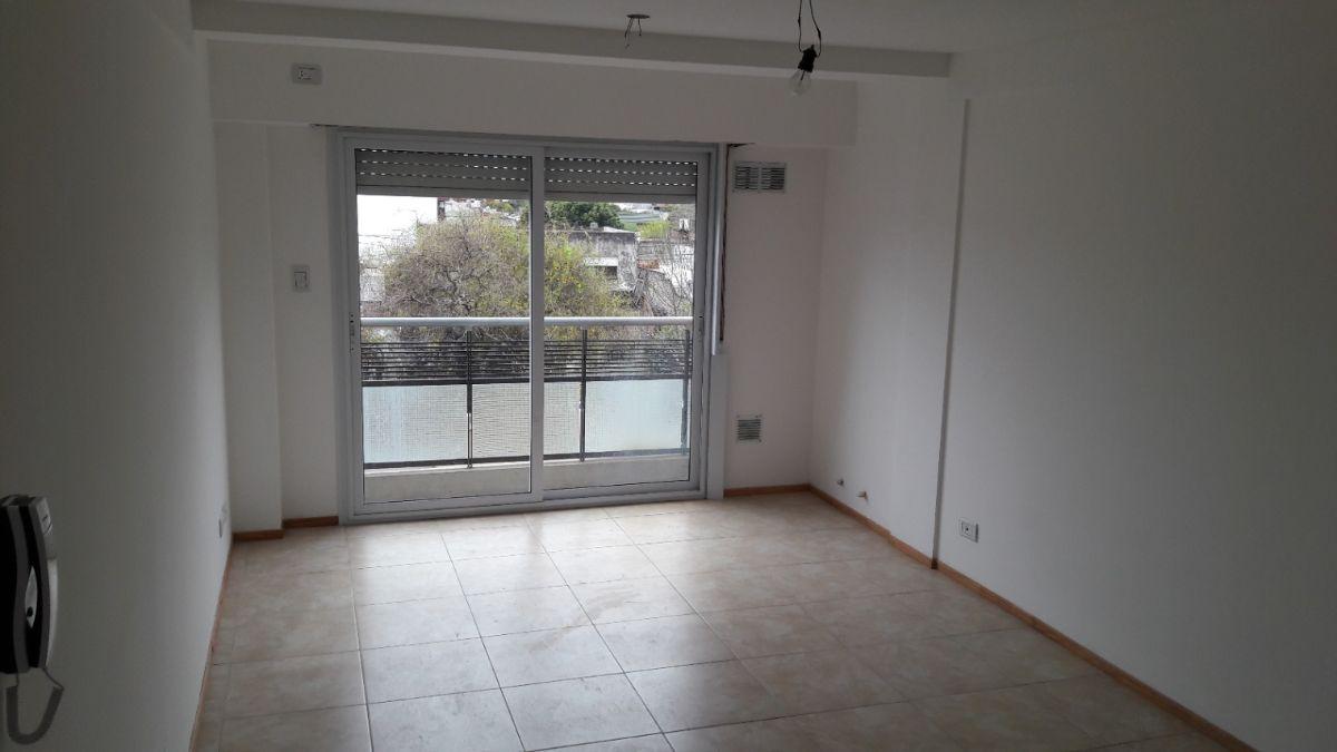 Foto de Departamento en alquiler de 1 dormitorio en Martín Coronado, imagen 1