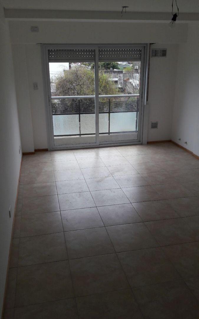 Foto de Departamento en alquiler de 1 dormitorio en Martín Coronado, imagen 2