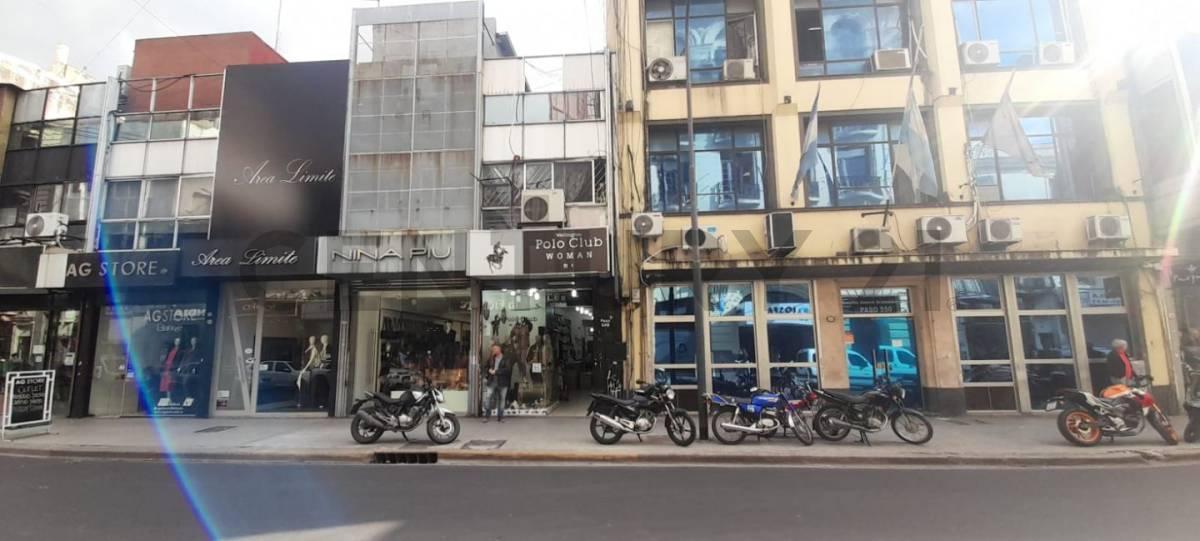 Local en Pleno Once con Deposito y Espacio Aereo 2