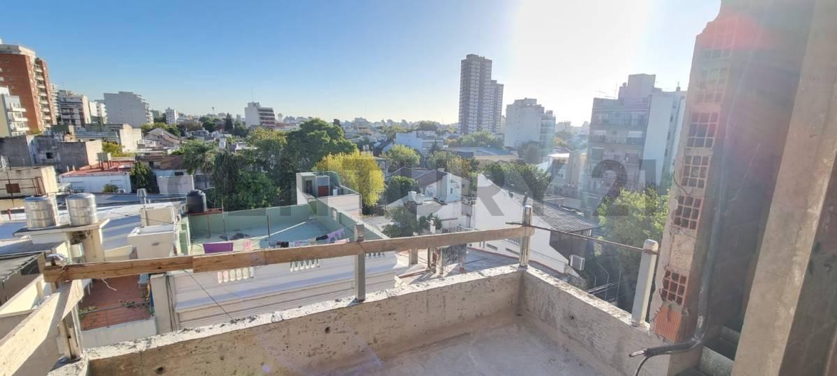 Venta Departamento 4 Ambientes Duplex con Balcon Parrilla en 1