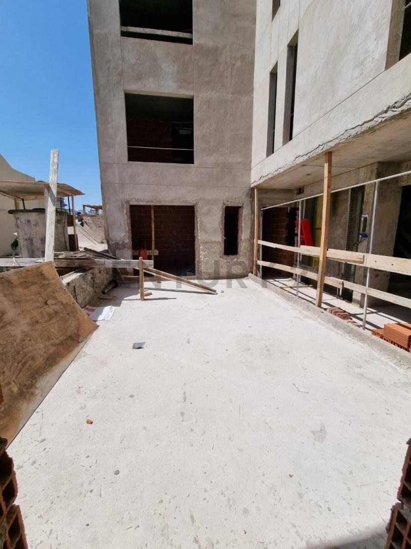 Departamento 5 Ambientes en Venta a Estrenar con Patio 3