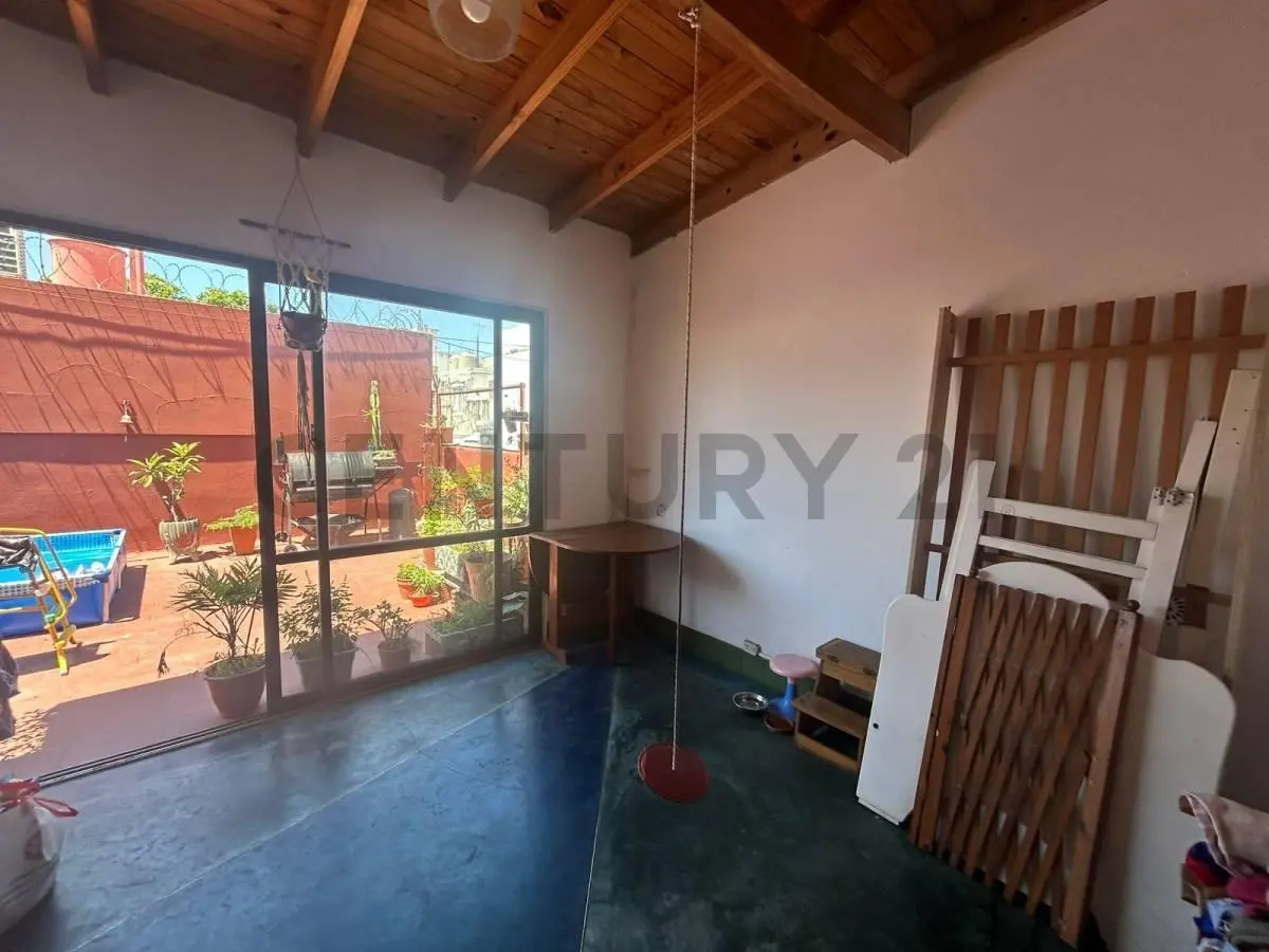 VENTA PH 4 AMBIENTES CON TERRAZA EN FLORES 3