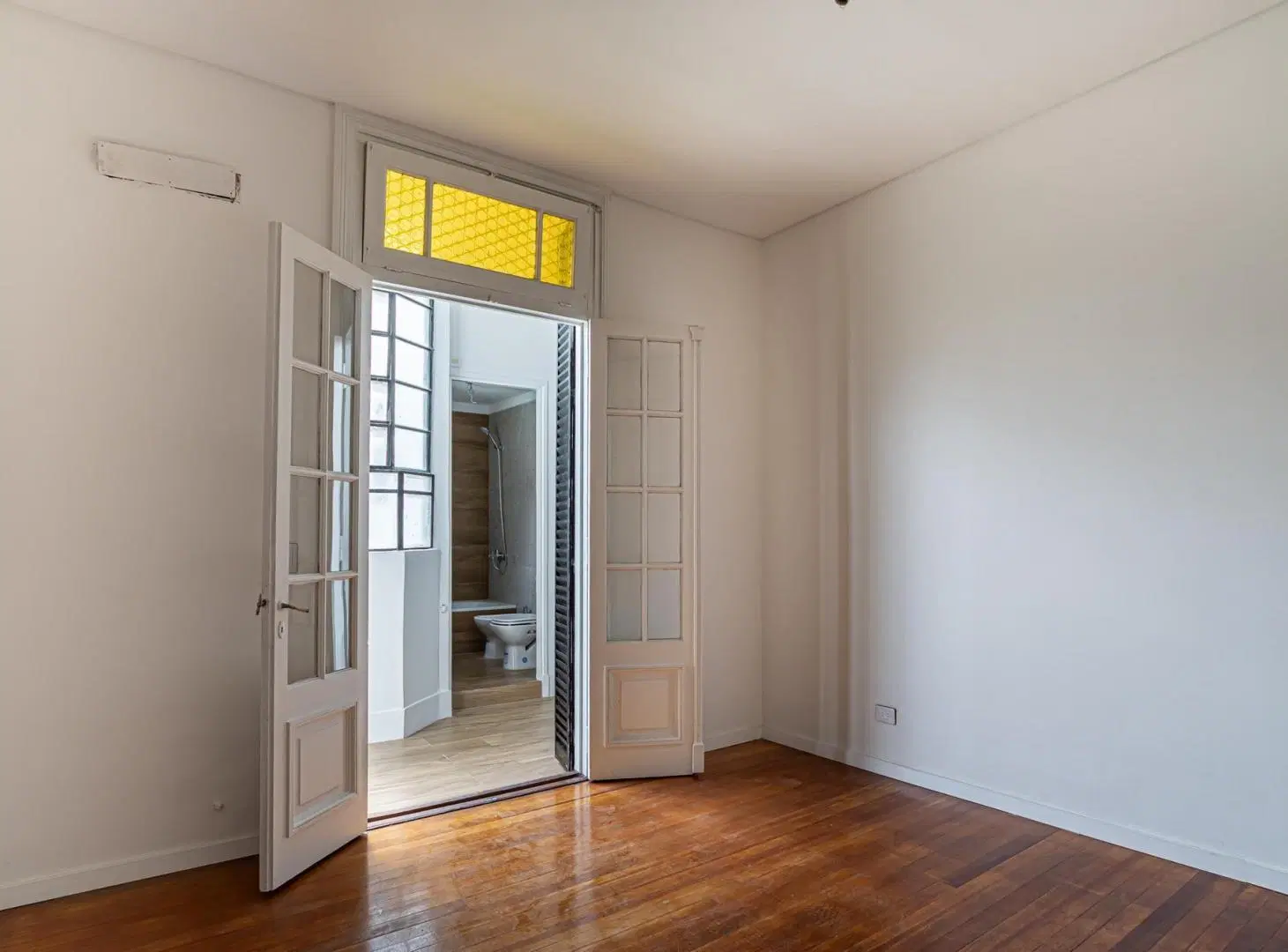 VENTA PH 4 AMBIENTES CON DEPENDENCIA TERRAZA Y PARRILLA EN CABALLITO 5
