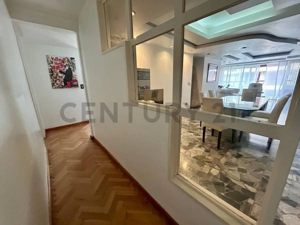 Venta Departamento 5 amb + dep + cochera + super luminoso 2