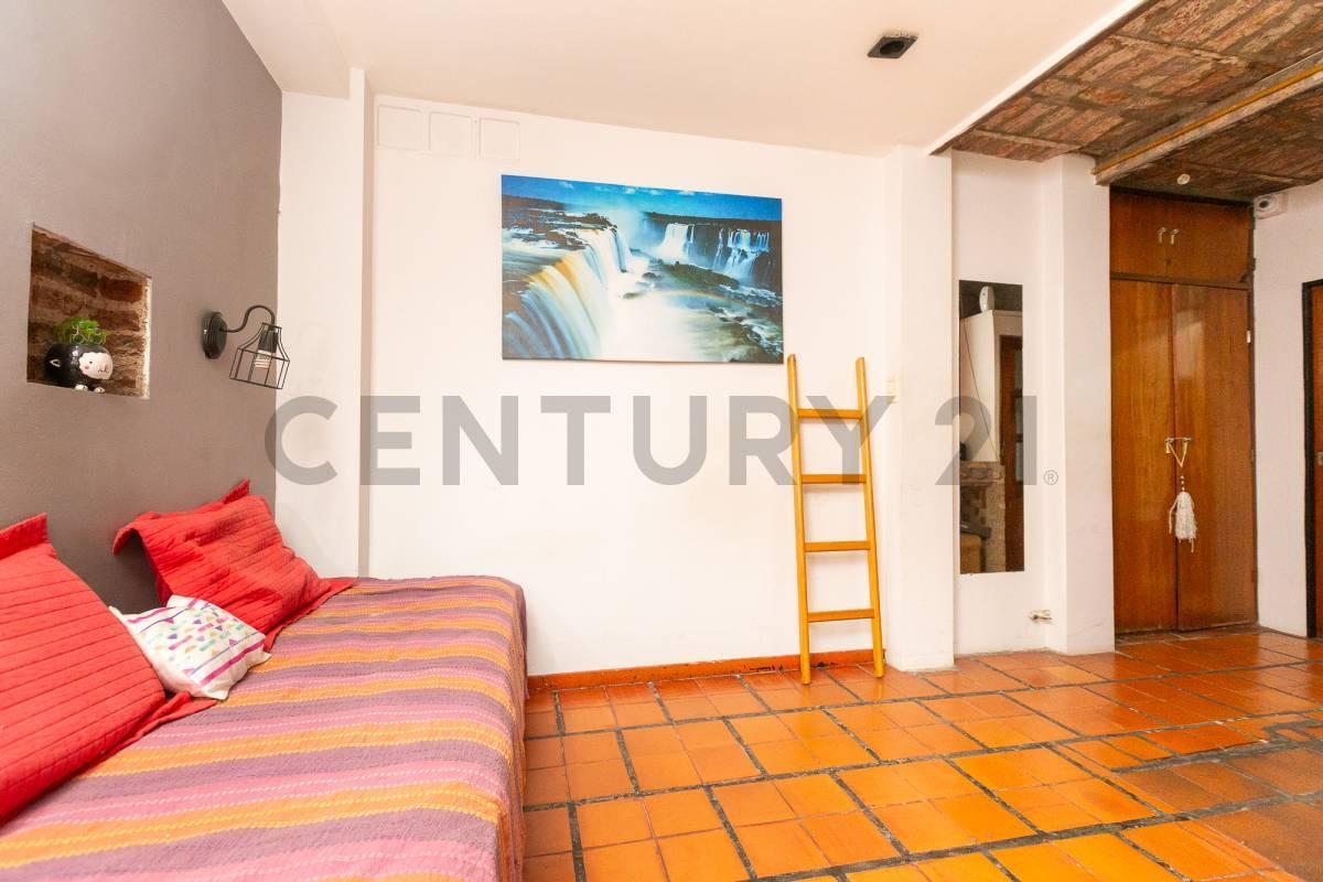 Foto de VENTA DE PH 4 AMBIENTES CON TERRAZA, PATIO Y COCHERA EN LA PATERNAL, imagen 4
