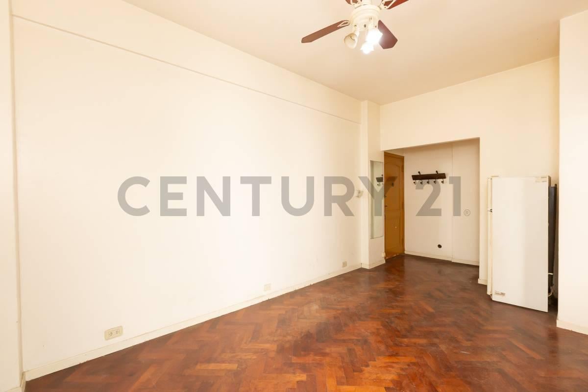 Foto de VENTA DEPARTAMENTO DE 2 AMBIENTES EN BELGRANO, imagen 3