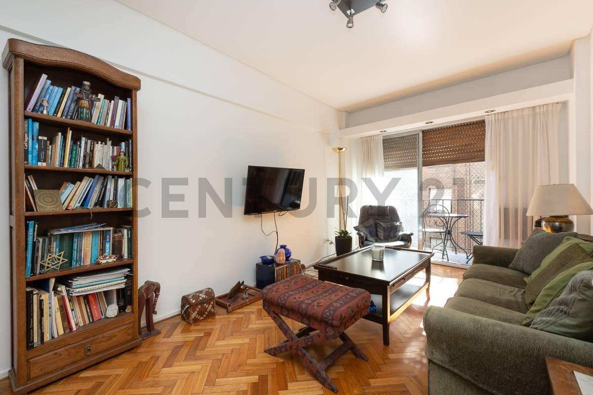 Foto de VENTA DEPARTAMENTO 3 AMBIENTES CON BALCÓN Y COCHERA EN RECOLETA, imagen 1