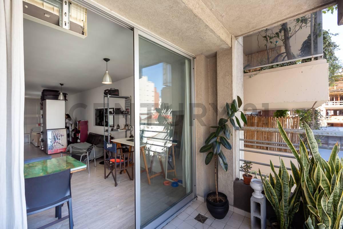Foto de VENTA DEPARTAMENTO MONOAMBIENTE CON BALCÓN, PILETA Y PARRILLA EN, imagen 1