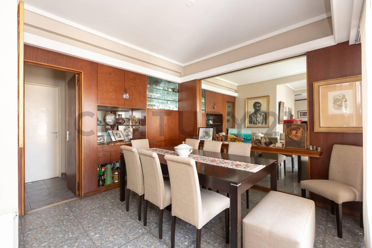Foto de VENTA DE DÚPLEX 5 AMBIENTES CON DEPENDENCIA, 4 BALCONES Y COCHERA EN, imagen 3