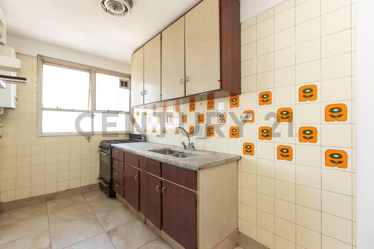 Foto de VENTA DE 3 AMBIENTES CON DEPENDENCIA Y BALCÓN EN FLORESTA, imagen 4