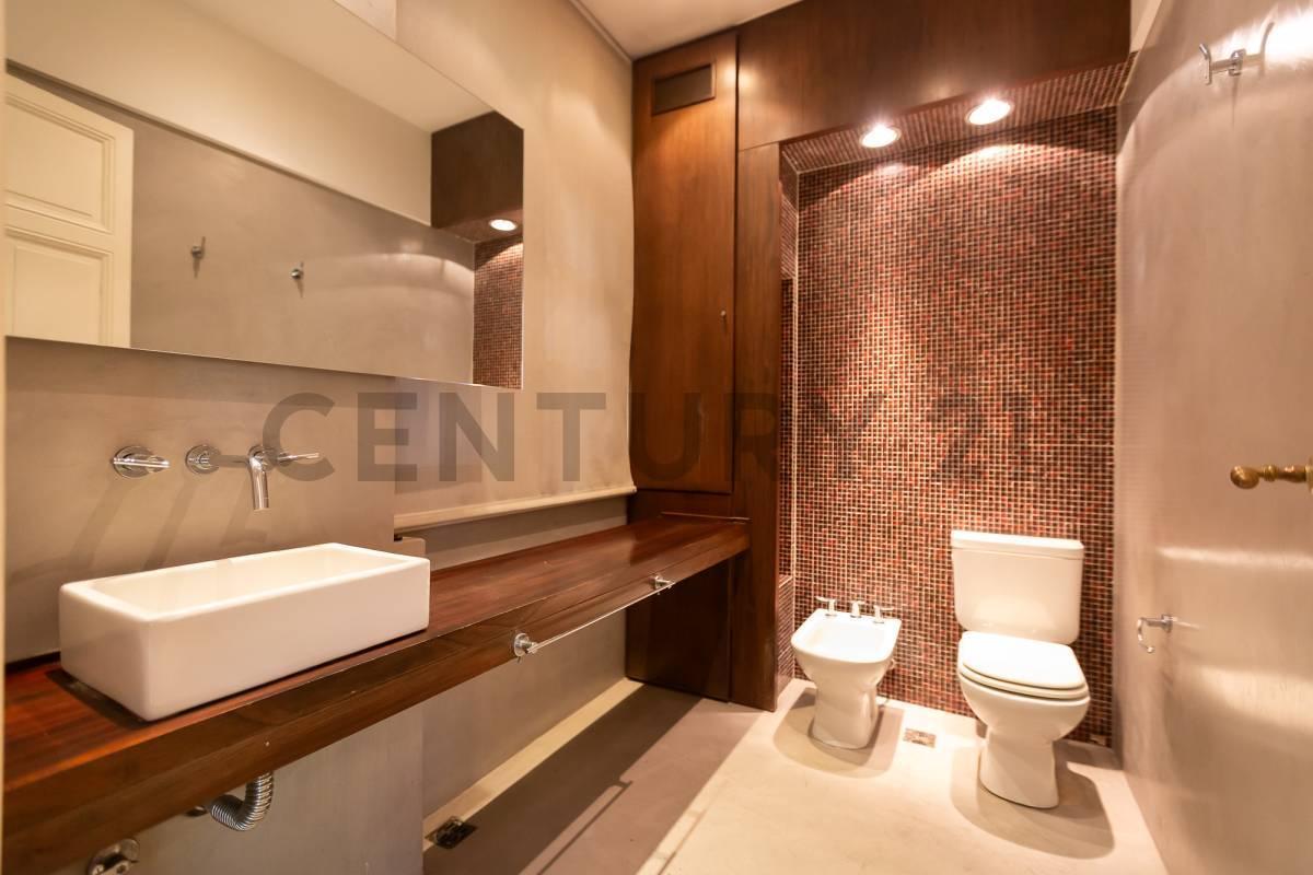Foto de VENTA PISO ÚNICO EN EDIFICIO EMBLEMÁTICO 6 AMBIENTES PARA OFICINA Y/O, imagen 2