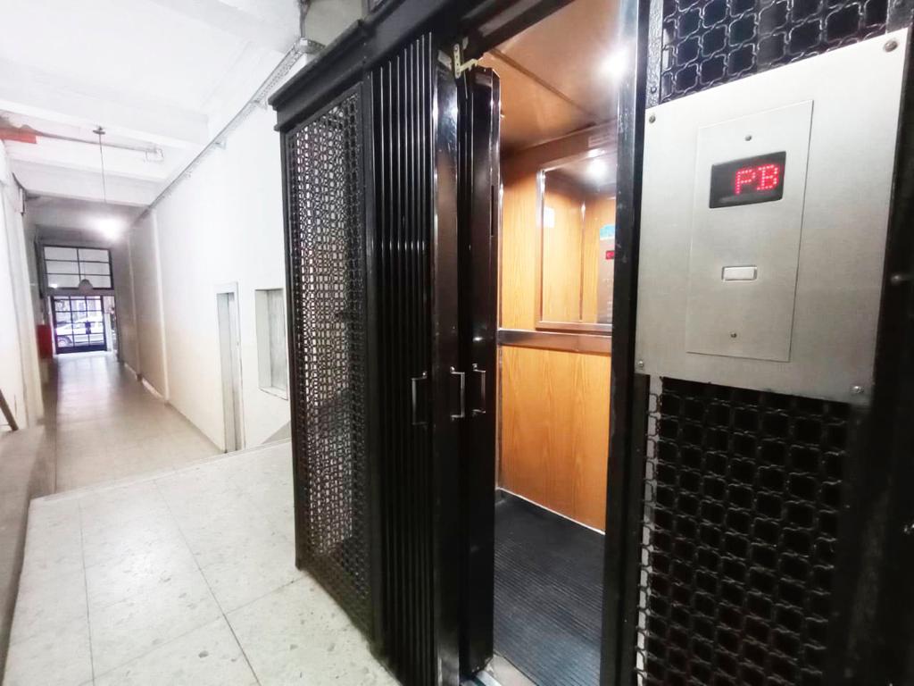 Foto de Pintoresco Depto - Venta Zona Montserrat, imagen 4