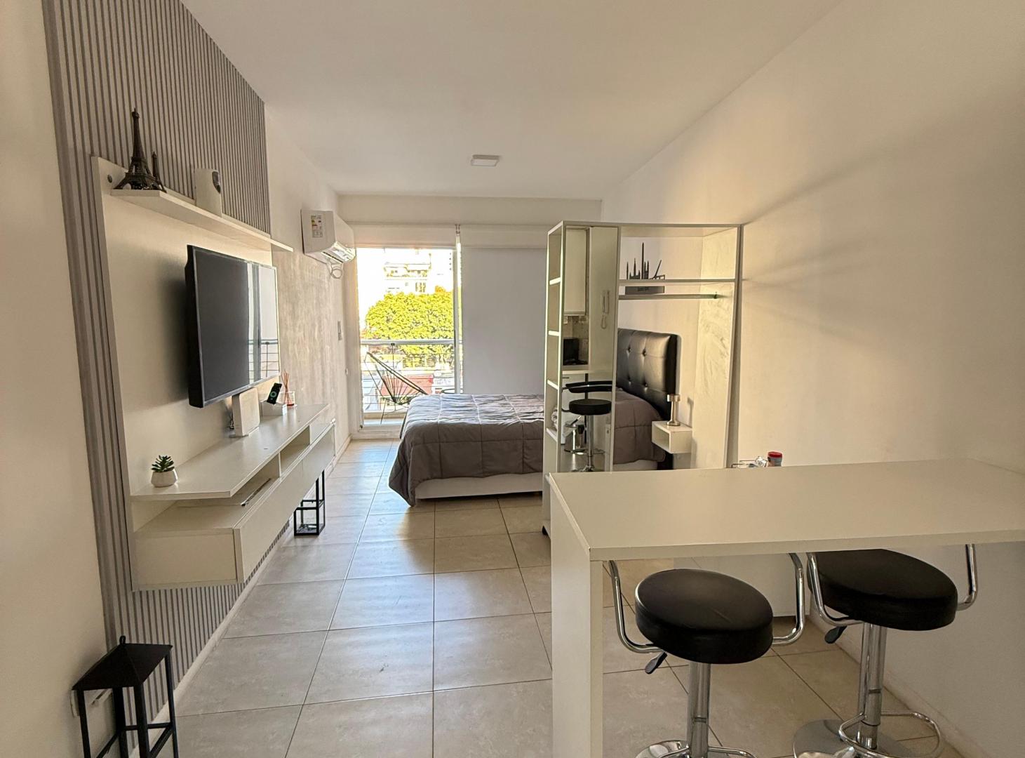 Monoambiente Amoblado c/ Pileta en Alquiler - Villa Crespo